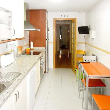 With 3 Bedrooms In With Shared Pool Furnished Balcony And Wifi 5 Km From The *