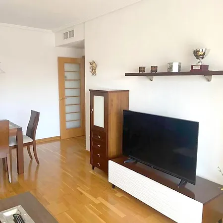With 3 Bedrooms In With Shared Pool Furnished Balcony And Wifi 5 Km From The Apartment